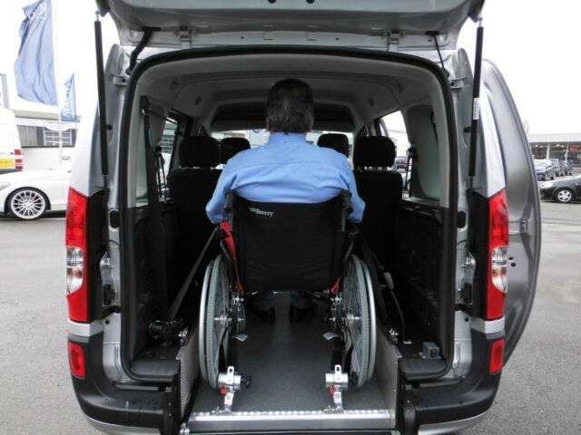 Neuer MERCEDES-BENZ Citan 111CDI TourerEdition,AMF Rollstuhlrampe leichter Lieferwagen - Photo 7