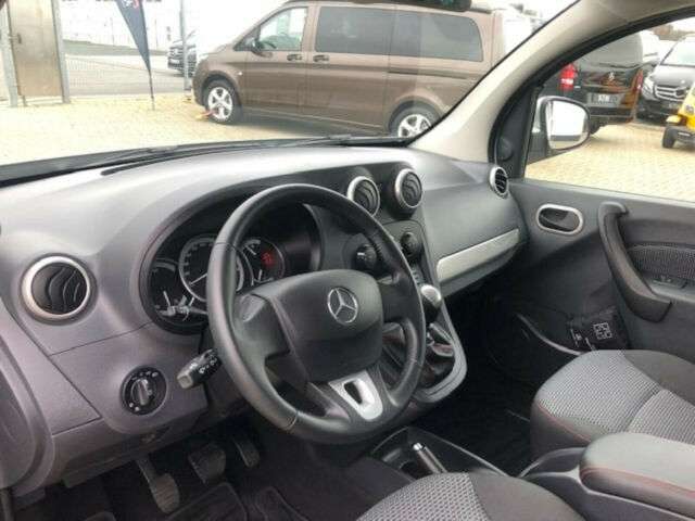 MERCEDES-BENZ Citan 111TourerEdition,lang,Navi,Rückfahrkamera leichter Lieferwagen - Photo 10