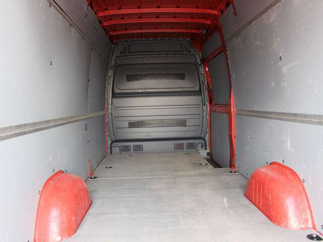 VOLKSWAGEN Crafter 35 TDI Maxi Kastenwagen - Photo 8